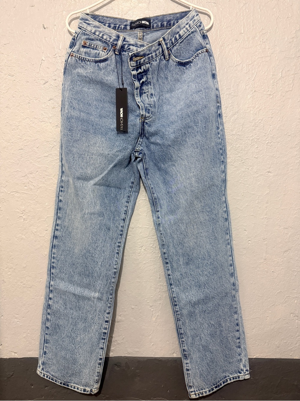 Fashion Nov Light Blue Straight-Leg Jeans